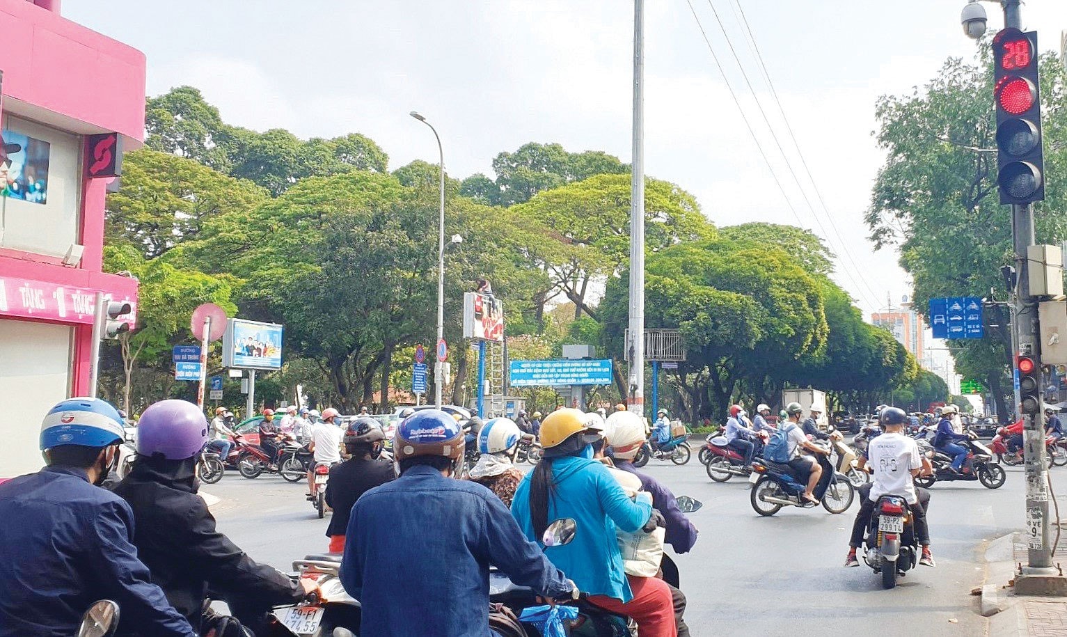 Lắp đặt camera giám sát giao thông: Vi phạm vẫn tràn lan