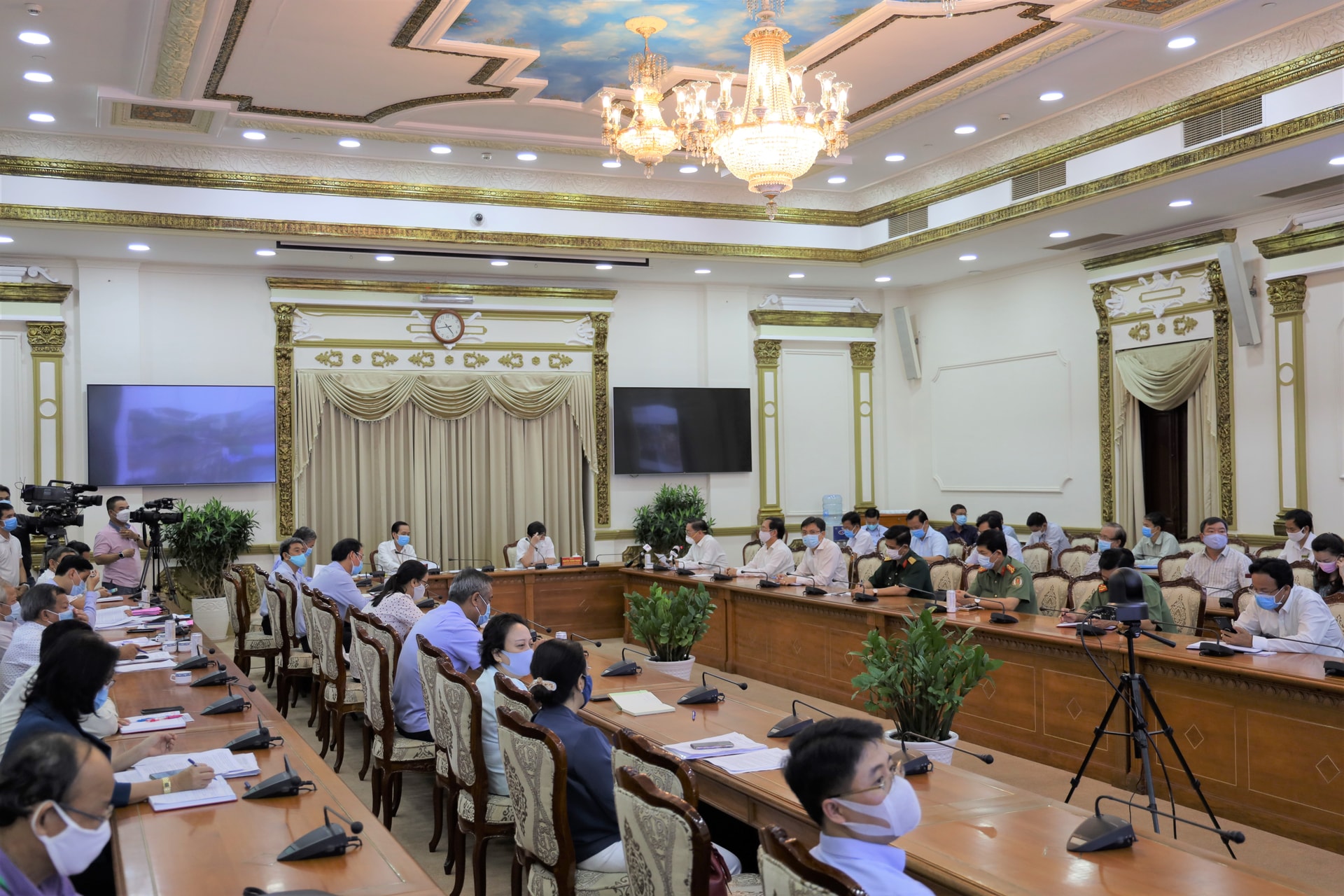 Cập nhật hình ảnh Giao ban công tác phòng chống dịch ngày 26/3