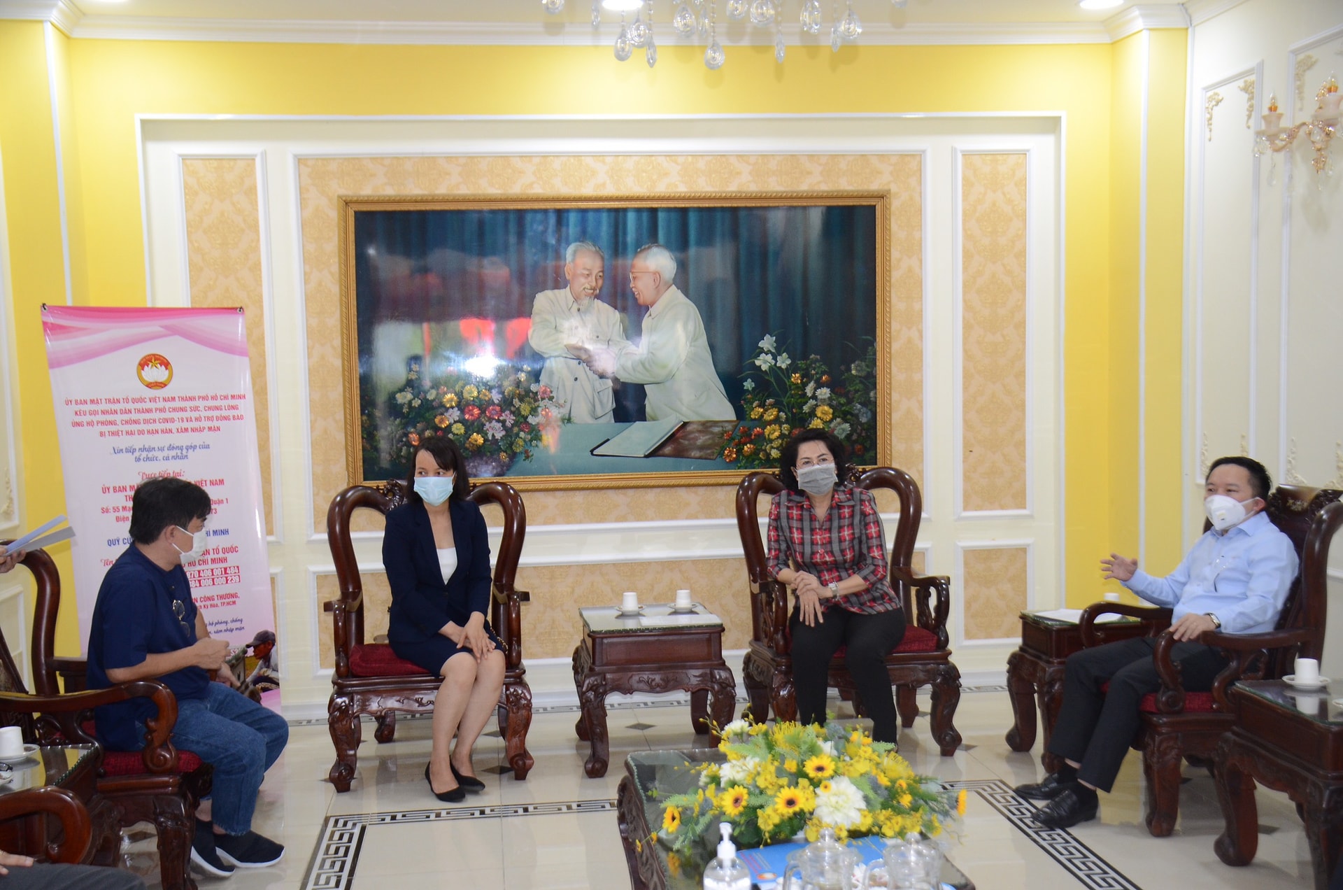 Hơn 81,6 tỷ đồng ủng hộ Quỹ phòng chống Covid-19 và người dân vùng hạn, mặn