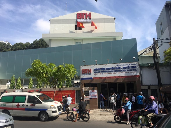 Thông tin về vụ việc cấp phát, sử dụng thuốc điều trị đã hết hạn tại BV Truyền máu Huyết học TP