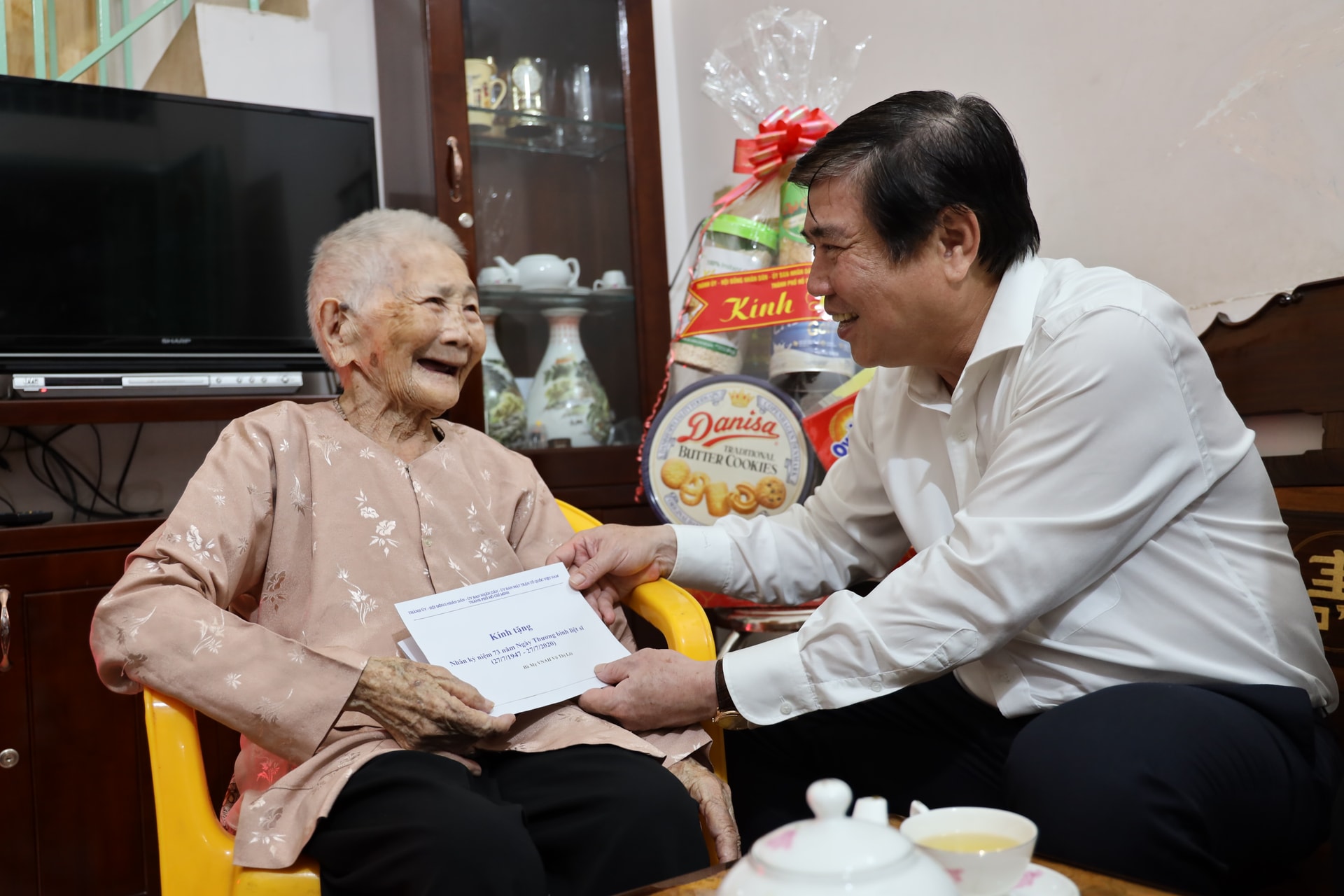 Chủ tịch UBND TP Nguyễn Thành Phong: Lòng biết ơn là truyền thống đạo lý của dân tộc