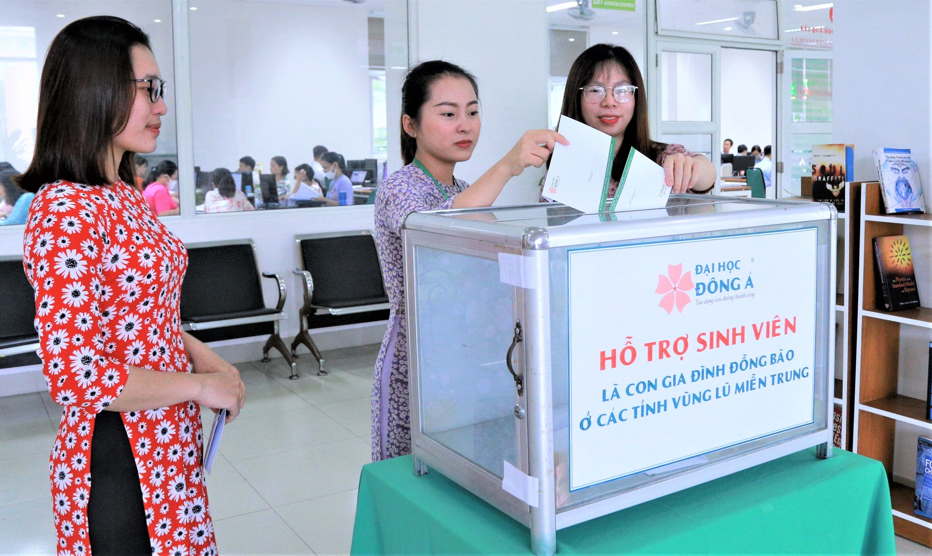 Sẻ chia với sinh viên miền Trung