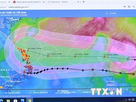 Bão số 13 khó đoán định, khả năng đổ bộ vào Trung Trung Bộ đêm 13/11
