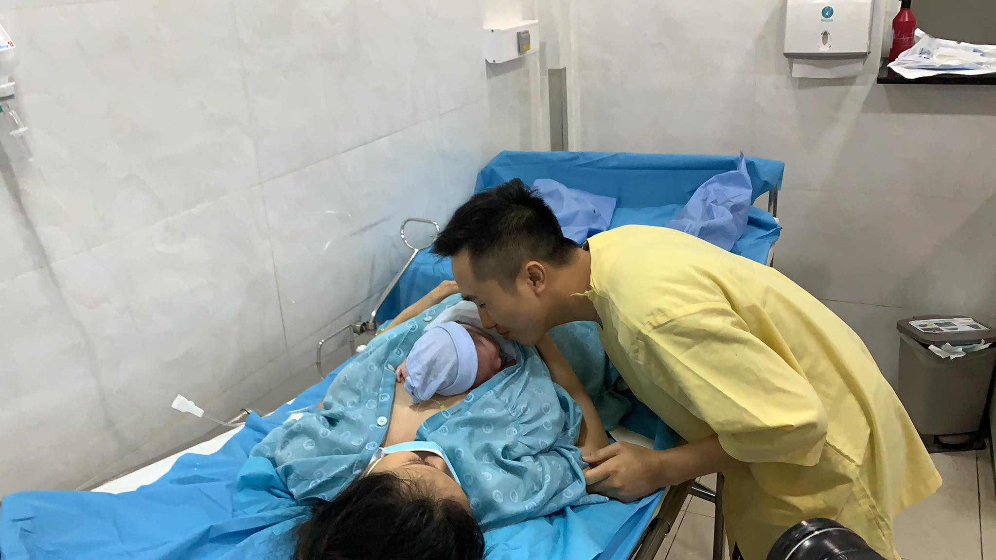 TPHCM chào đón những công dân đầu tiên của năm 2021