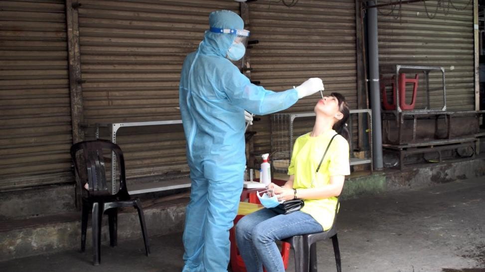 Hôm nay 17-2, TPHCM bắt đầu mở rộng lấy mẫu giám sát ngẫu nhiên tại bến xe, bến tàu