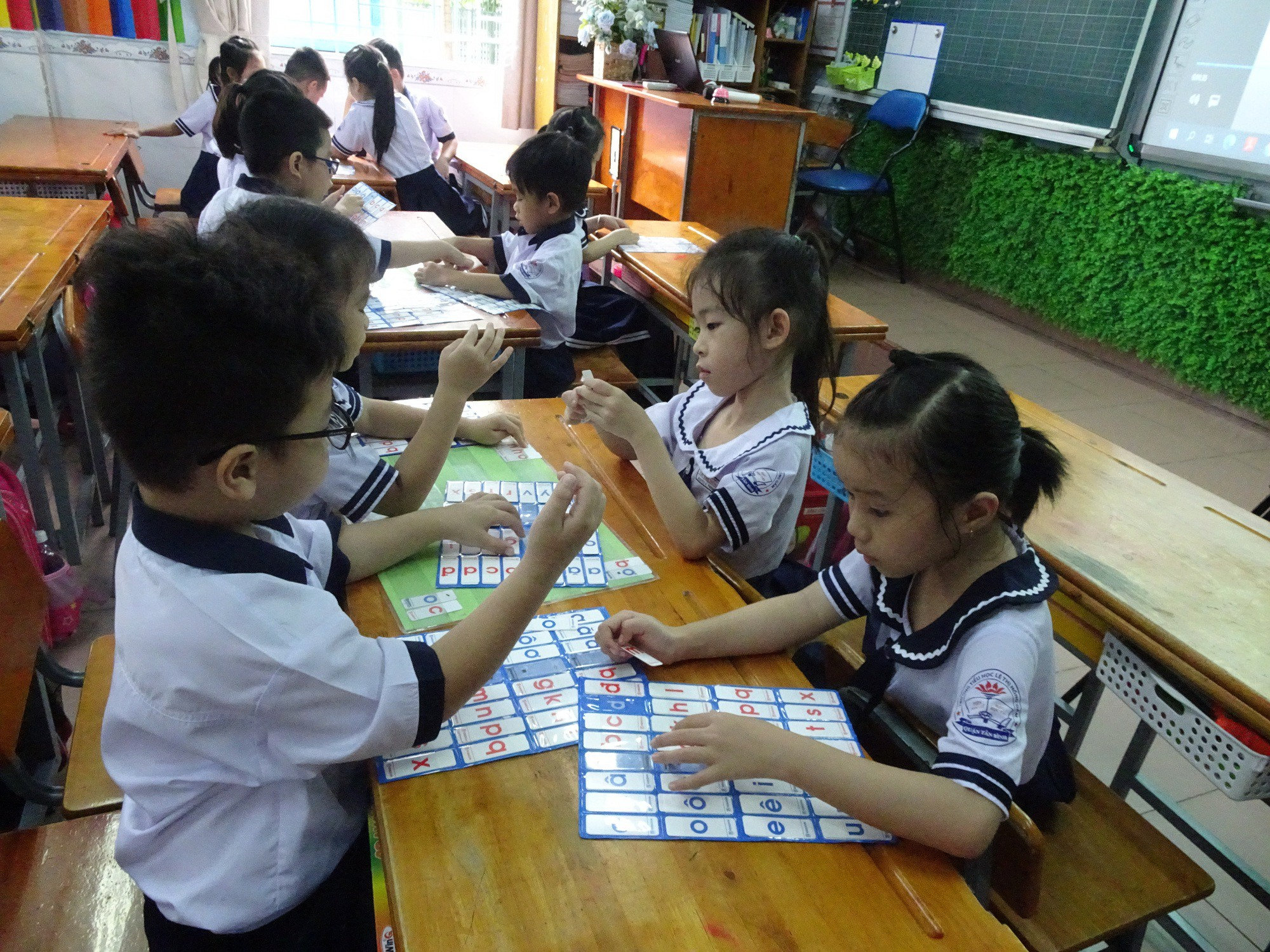 TPHCM: Rà soát tình hình mua sắm bổ sung trang thiết bị dạy học thực hiện CT GDPT 2018