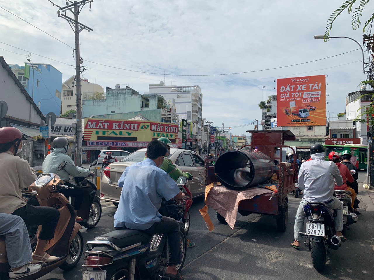 Cao điểm kiểm tra xử lý xe cũ nát, xe tự chế trên địa bàn TPHCM