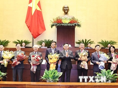 Kỳ họp thứ 11: Miễn nhiệm Phó Chủ tịch nước Đặng Thị Ngọc Thịnh