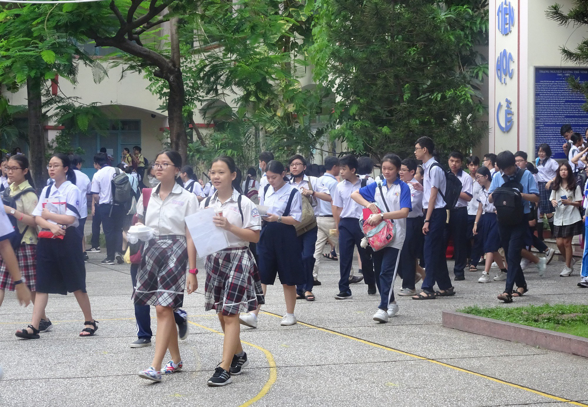 TPHCM: Gần 1.000 chỉ tiêu tuyển sinh vào lớp 10 tích hợp năm học 2021-2022