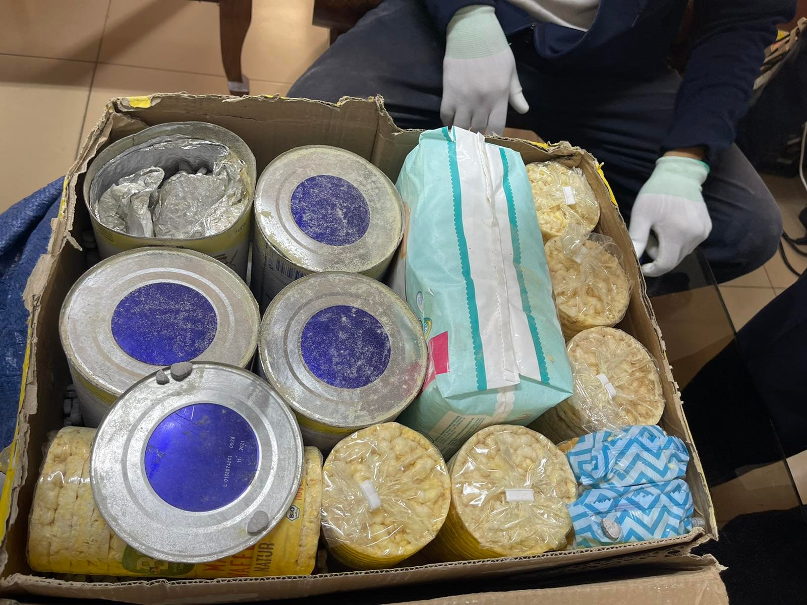 Thu giữ gần 36kg ma túy các loại trong các lô hàng quà biếu