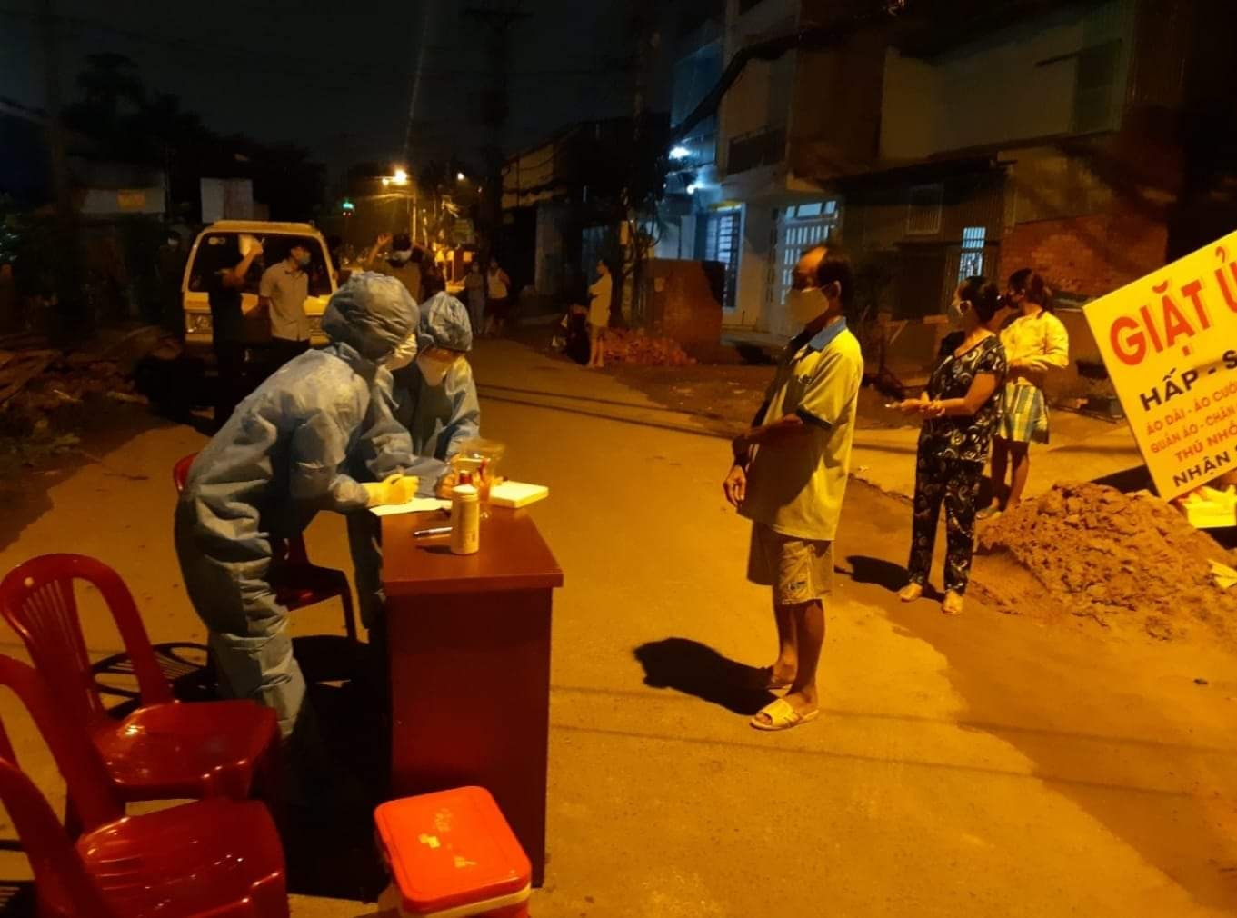 TPHCM: Đầu giờ sáng 29/5 ghi nhận thêm 06 ca nghi nhiễm mới