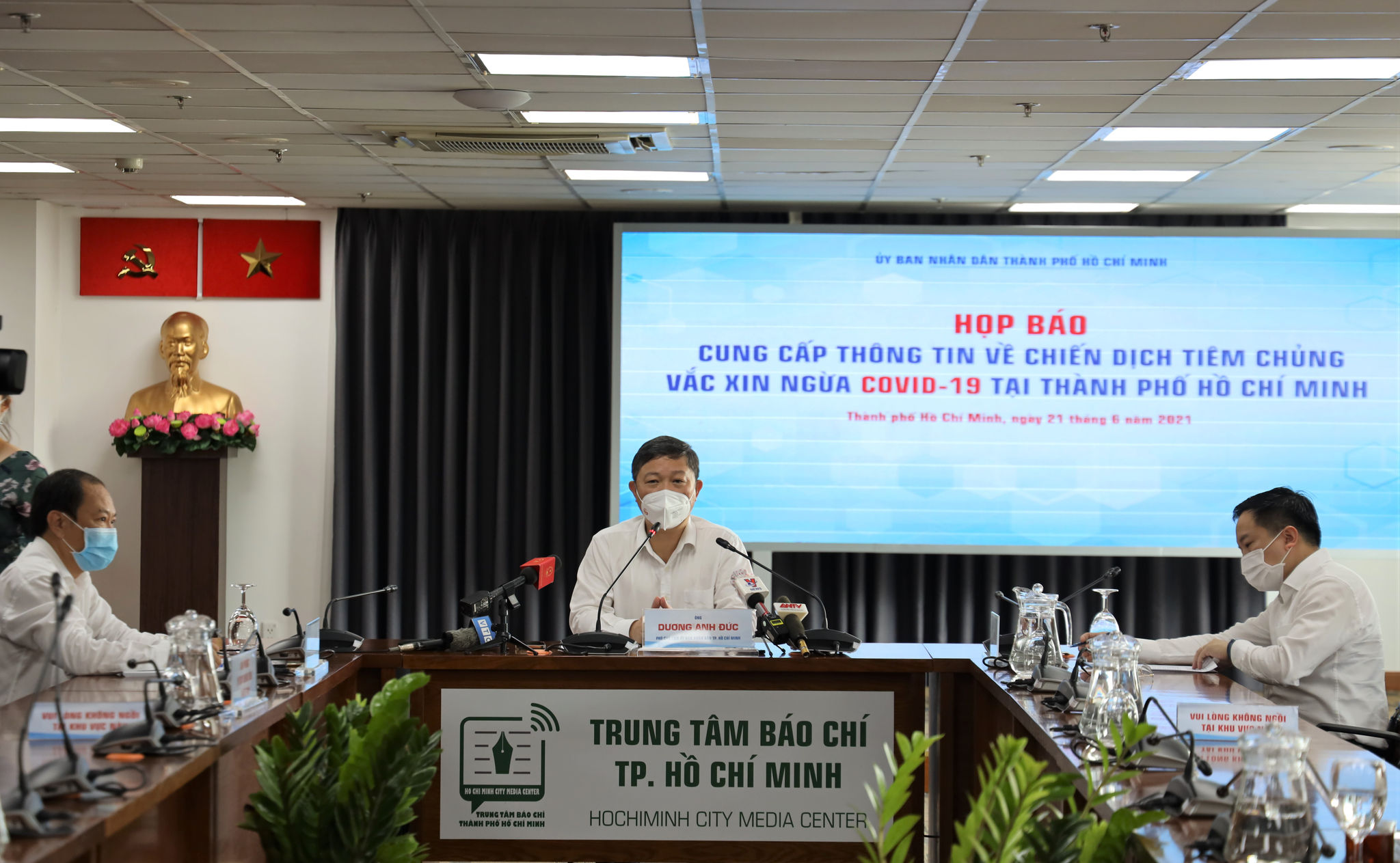 Đảm bảo an toàn trong chiến dịch tiêm chủng vắc xin ngừa COVID-19 là quan trọng nhất