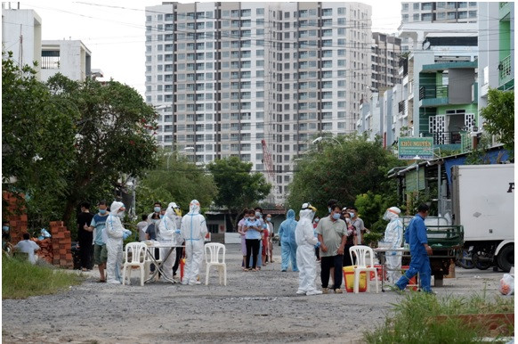 TP.HCM: Xét nghiệm tầm soát SARS-CoV-2 cho người dân, người lao động từ ngày 26/6/2021