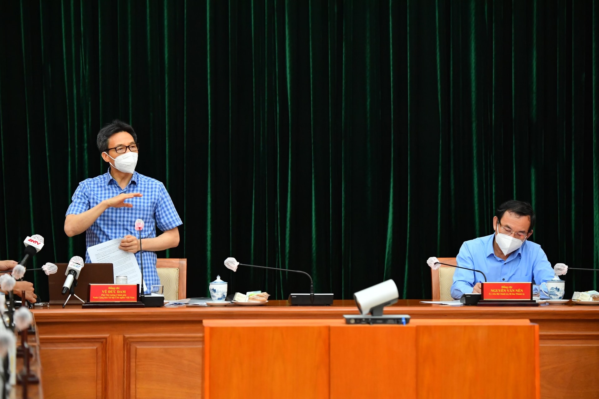 Người dân không nên so sánh chất lượng các loại vắc xin