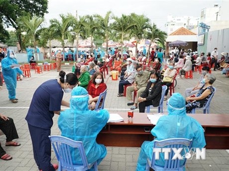 TP.HCM hướng dẫn gói chăm sóc sức khỏe tại nhà cho người mắc COVID-19