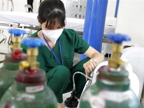 TPHCM ra mắt Trạm y tế lưu động chăm sóc người mắc COVID-19 tại nhà