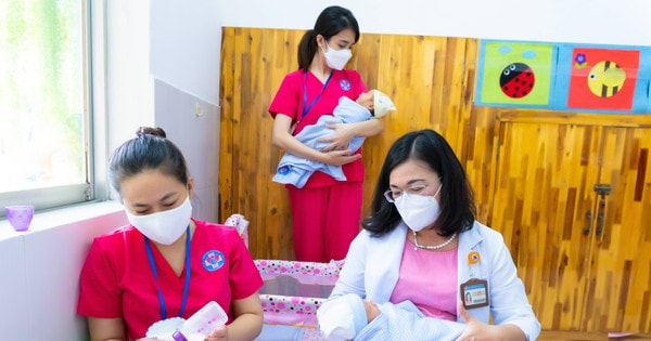 TPHCM: Khánh thành trung tâm chăm sóc trẻ sơ sinh có mẹ mắc Covid-19