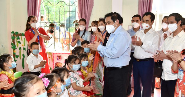 Xây dựng phương án cụ thể về tiêm vaccine phòng Covid-19 cho học sinh