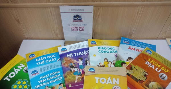 TPHCM: Không được để học sinh nào thiếu sách giáo khoa vì lý do kinh tế