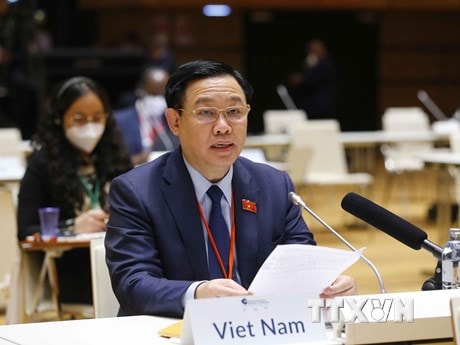 Chủ tịch Quốc hội phát biểu về ứng phó COVID-19 và biến đổi khí hậu