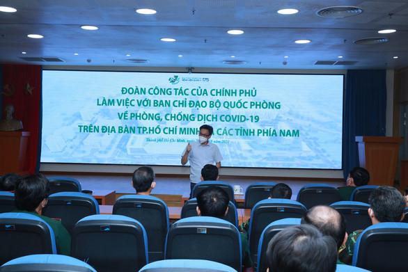 Phó thủ tướng Vũ Đức Đam trao đổi với Ban chỉ đạo Bộ Quốc phòng về phòng, chống dịch COVID-19 trên địa bàn TPHCM và các tỉnh phía Nam