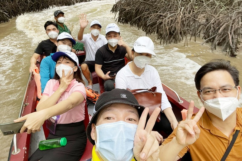 Lực lượng tuyến đầu tham gia tour Cần Giờ. Ảnh: VT