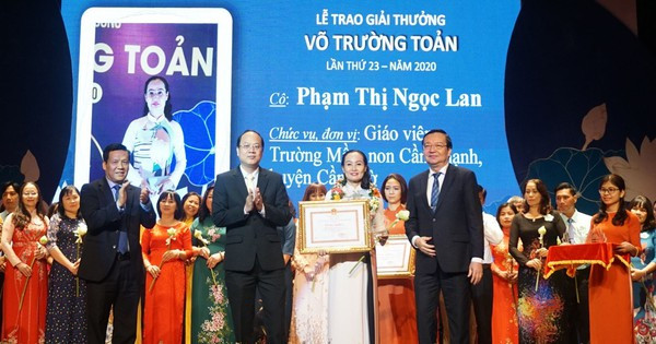 TPHCM: Sẽ trao tặng giải thưởng Võ Trường Toản cho 50 cán bộ quản lý, giáo viên tiêu biểu
