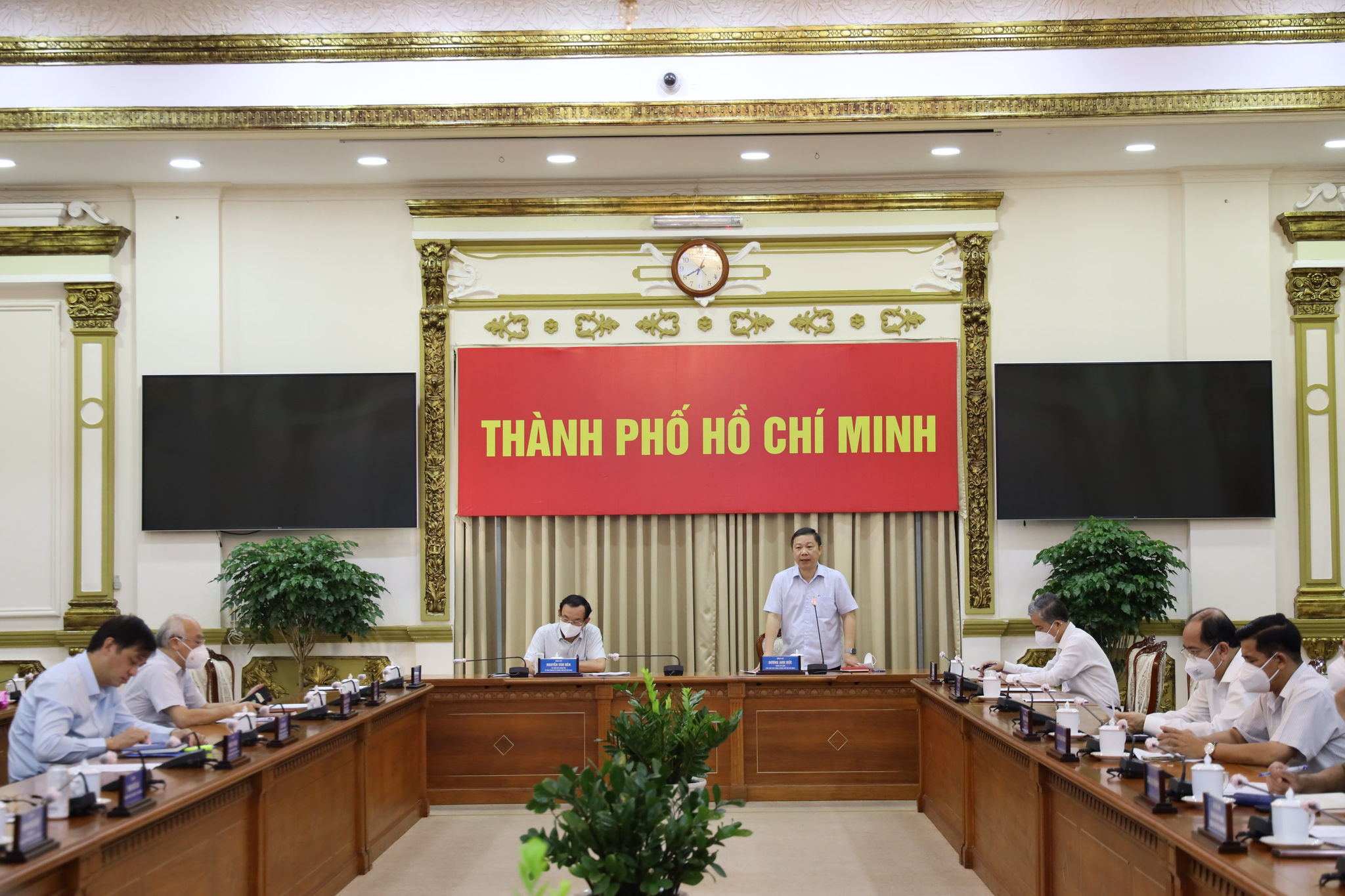 TPHCM họp bàn phương án phòng, chống dịch COVID-19 trong thời gian tới
