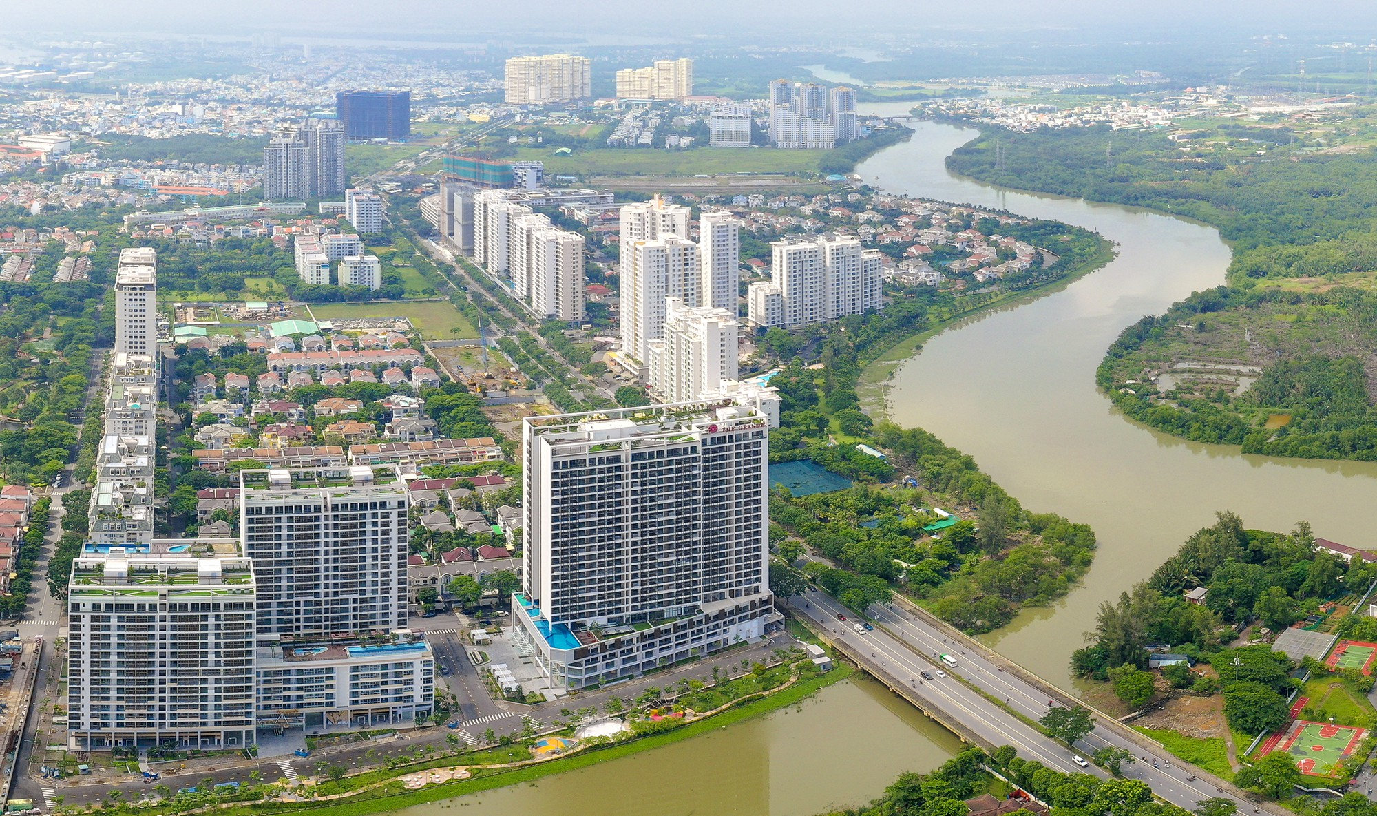 TPHCM: Thu nội địa 10 tháng được hơn 222.000 tỷ đồng