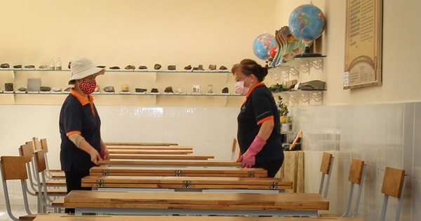 TPHCM đón học sinh khối 9, 12 trở lại trường: Bảo đảm an toàn phòng dịch trên hết