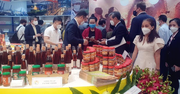 Năm 2021, xuất khẩu hàng hóa vẫn tăng trưởng mạnh