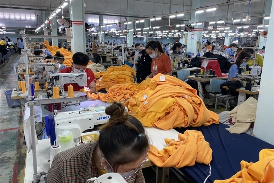 24 giờ 00 ngày 20.12.2021 là thời hạn cuối cùng cơ quan BHXH nhận hồ sơ đề nghị hỗ trợ từ Quỹ Bảo hiềm thất nghiệp. Ảnh: Nam Dương