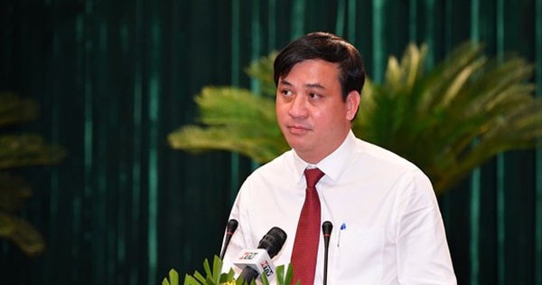 Đồng chí Lê Hòa Bình được phân công làm Phó Chủ tịch Thường trực UBND TPHCM