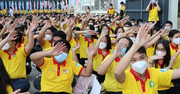 50.000 sinh viên TPHCM ra quân chiến dịch tình nguyện mùa Xuân ngay ngày đầu năm 2022