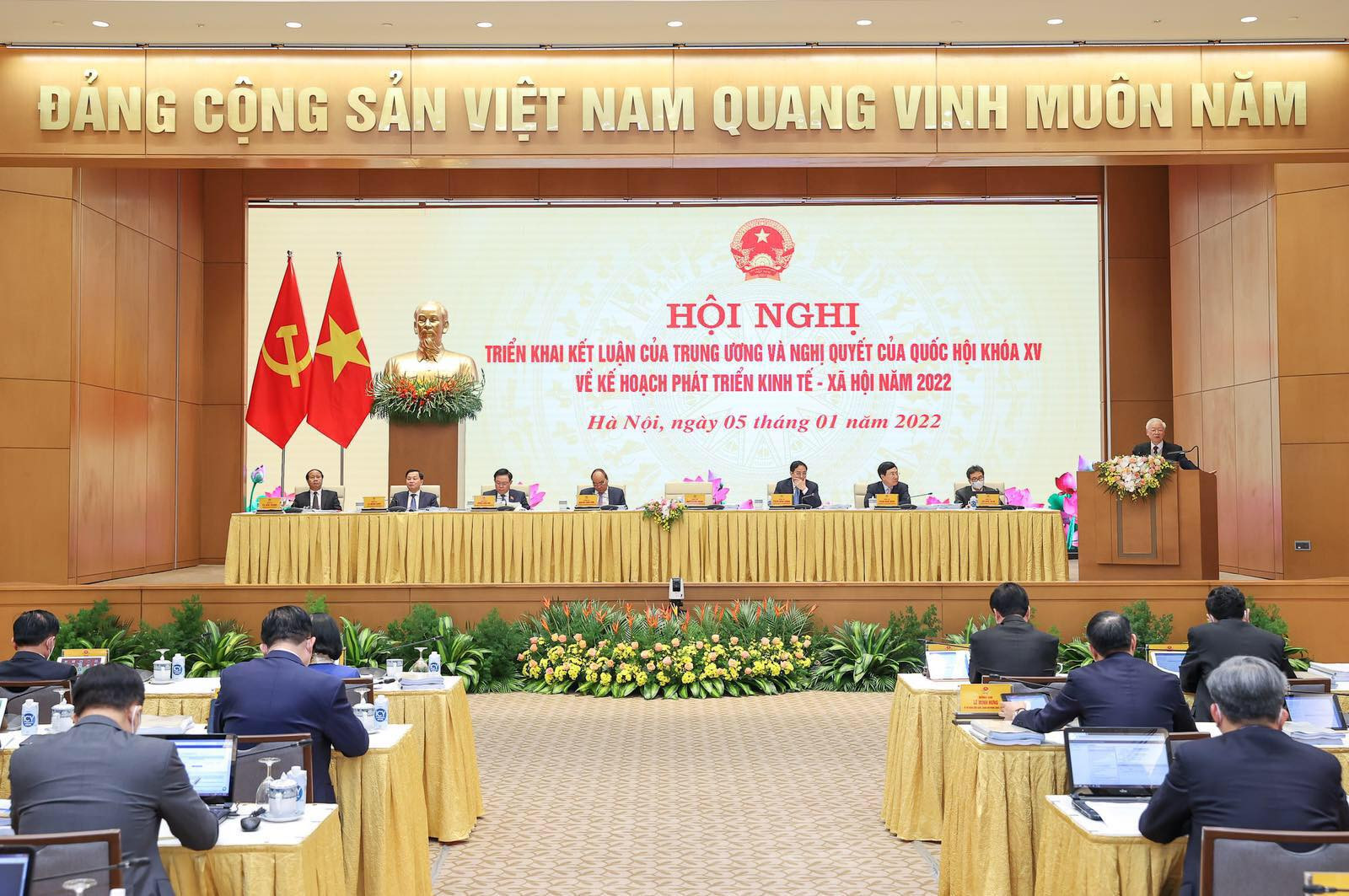 Tổng Bí thư Nguyễn Phú Trọng nhấn mạnh: Nhà nước ta nói chung, Chính phủ, chính quyền các địa phương nói riêng lâu nay đã liêm chính, kỷ cương, hoạt động hiệu lực, hiệu quả rồi thì tới đây càng phải liêm chính, kỷ cương, hoạt động hiệu lực, hiệu quả cao hơn nữa. Ảnh: VGP/Nhật Bắc