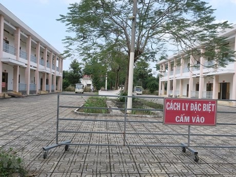 Thành phố Hồ Chí Minh tạm ngừng hoạt động 4 bệnh viện dã chiến