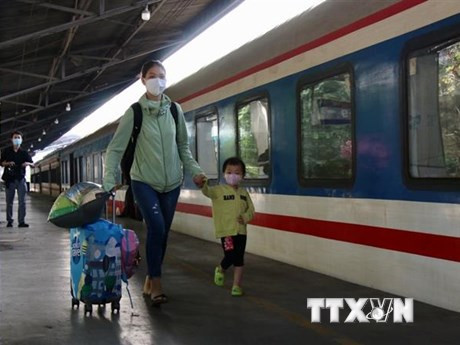 TP. Hồ Chí Minh: Hành khách đi tàu về quê tăng dần những ngày gần Tết