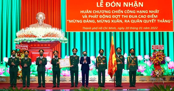 Xây dựng lực lượng vũ trang TPHCM vững mạnh toàn diện