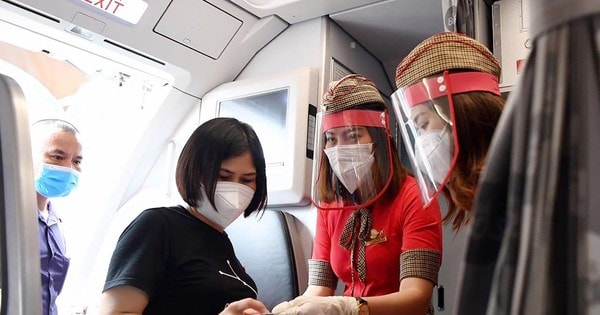 Chỉ yêu cầu xét nghiệm Covid-19 với khách bay từ vùng đỏ