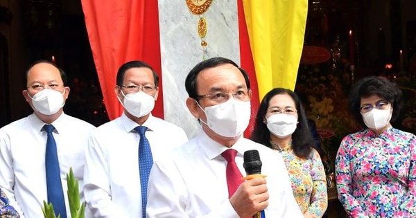 Lãnh đạo TPHCM dự Lễ Khai hạ - Cầu an tại Lăng Ông Bà Chiểu