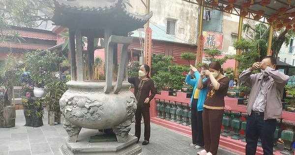 Nét đẹp lễ chùa đầu năm