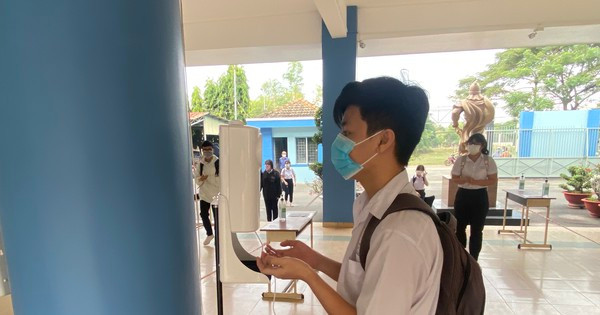 TPHCM: Trường học hạn chế hoạt động có thu phí đối với phụ huynh học sinh