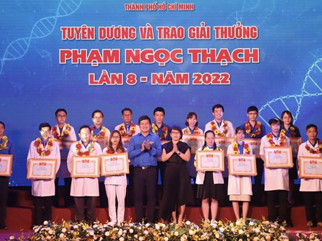 TP HCM: Trao giải thưởng Phạm Ngọc Thạch cho 80 thầy thuốc trẻ