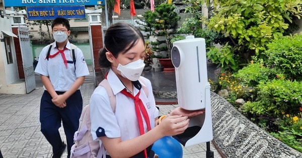 TPHCM: Khắc phục tình trạng học sinh âm tính nhưng chưa thể trở lại trường học