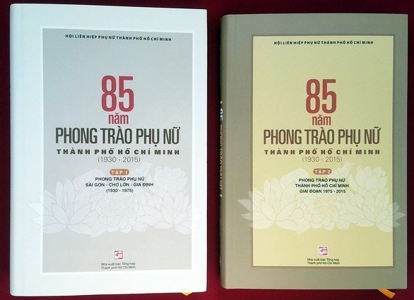 Bộ sách 2 tập gần 1.000 trang là công cụ tra cứu và tìm hiểu về phong trào phụ nữ Sài Gòn-Gia Định-Thành phố Hồ Chí Minh trong suốt 85 năm. (Ảnh: Thu Hương/TTXVN)