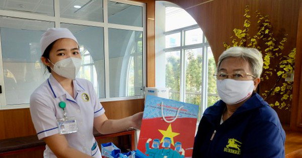 Chương trình “Sức khỏe nhân dân - Nụ cười thầy thuốc” bước vào giai đoạn 2