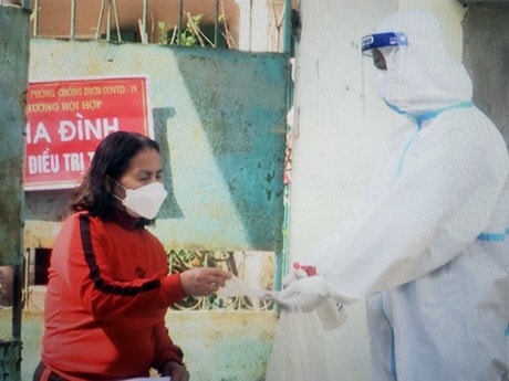 Bộ Y tế ban hành hướng dẫn mới về quản lý người mắc COVID-19 tại nhà