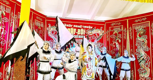 Sân khấu truyền thống tại TPHCM: Nỗ lực trở lại