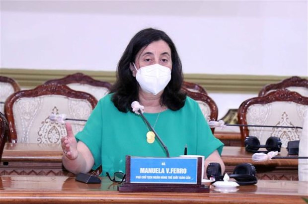 Bà Manuel V.Ferro, Phó Chủ tịch Ngân hàng Thế giới Toàn cầu phát biểu tại buổi tiếp. (Ảnh: Xuân Khu/TTXVN)