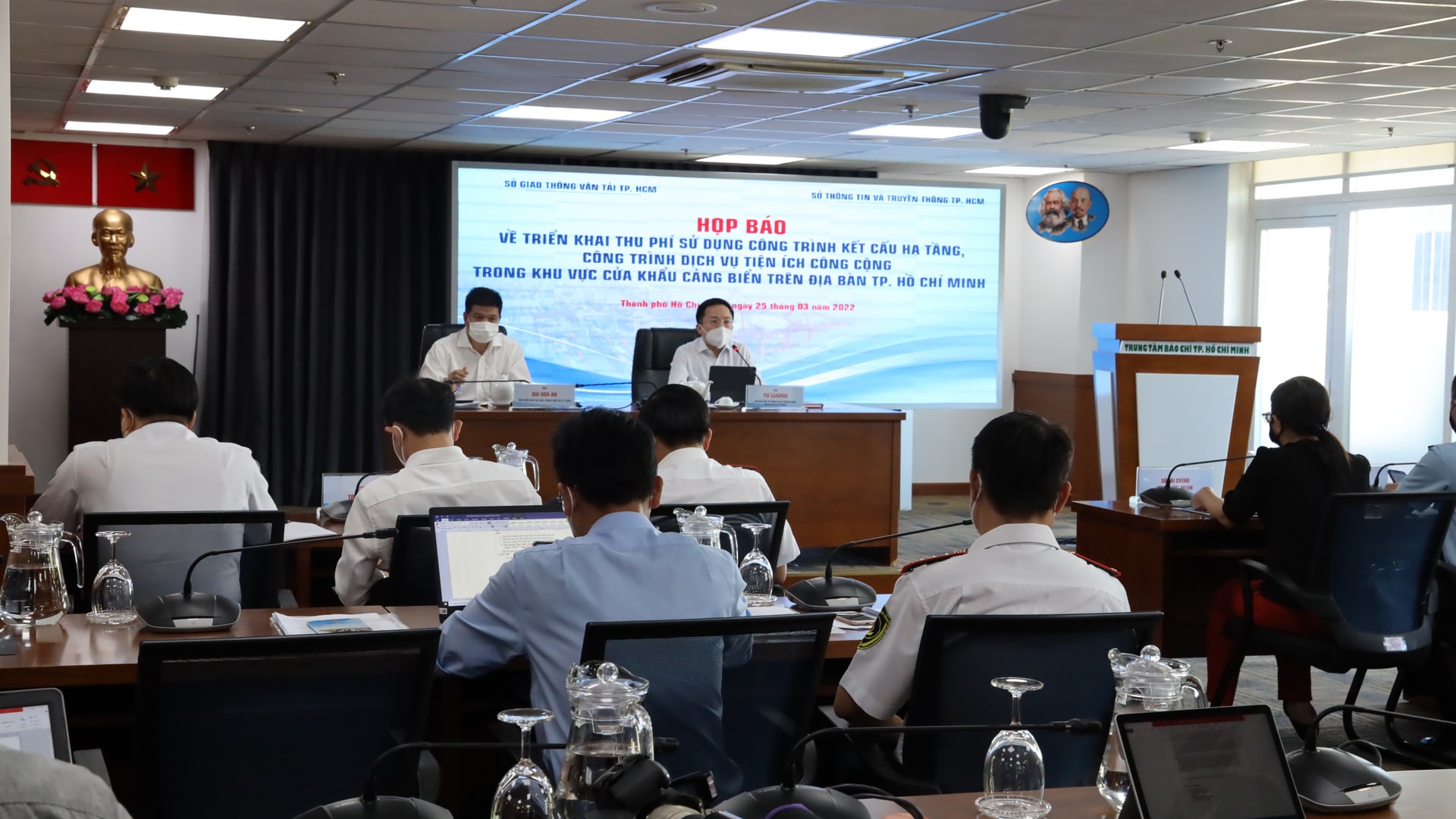 TPHCM: Chính thức triển khai thu phí hạ tầng cảng biển từ 1/4/2022